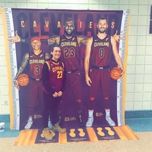 Meet your Posher, Khara